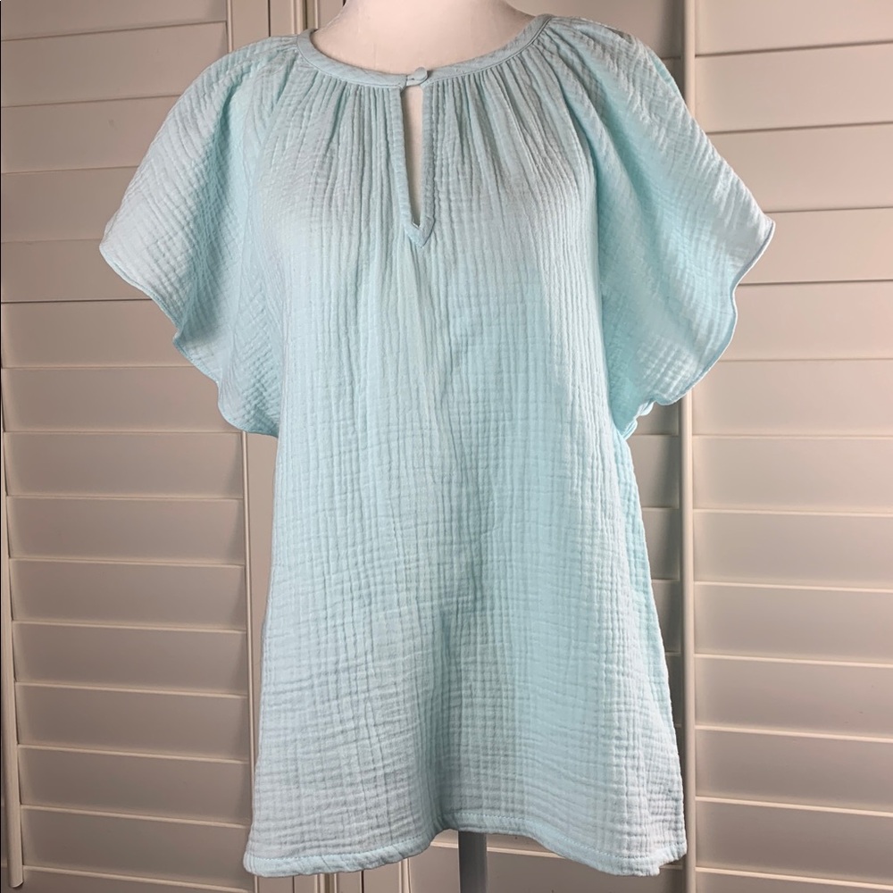 Roan & Ryan Gauze Split Neck Light Blue Women's Top Sz Med NWT Flutter Sleeve‎
